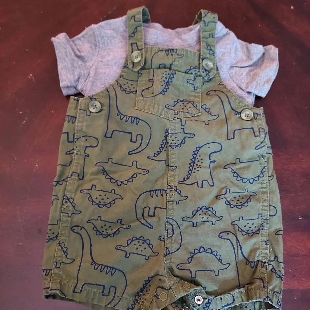Carter’s Baby Boy’s 2 Piece Dinosaur T Shirt & Short Overalls Set Size 6M